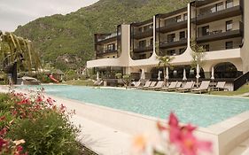 Amaris Suites
